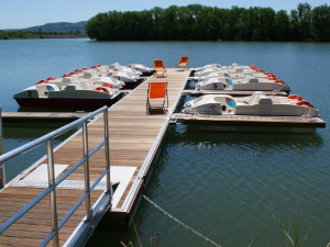 Bootssteg Northeim 2010 landseitig Sonne